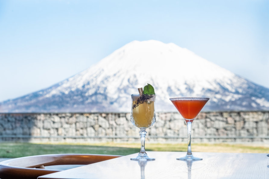 Cocktails In Kumo Window Lr 3532